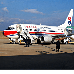 昭通机场货运航空快运业稳步发展的原因是什么？